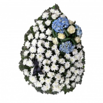 Poza Coroana funerara din crizanteme si hortensie albastra
