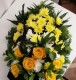 Jerba funerara din trandafiri galbeni si crizanteme p2